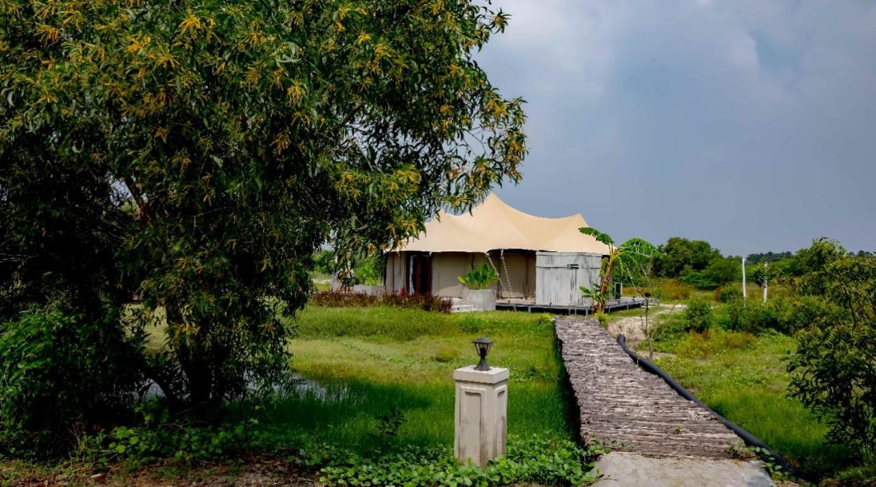 The Alampara Resort - Luxury Boutique Glamping & Water Sports Cheyūr エクステリア 写真