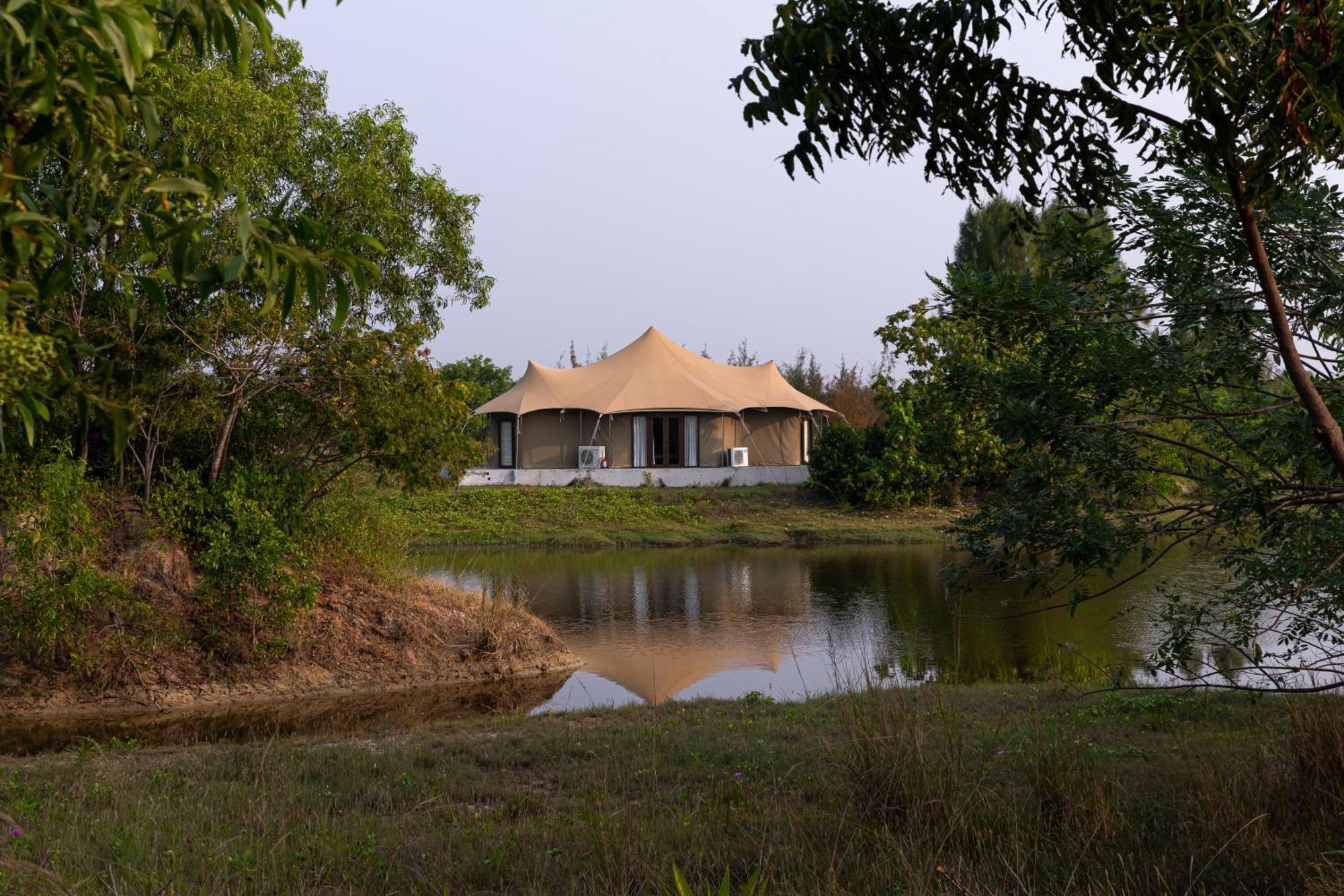 The Alampara Resort - Luxury Boutique Glamping & Water Sports Cheyūr エクステリア 写真